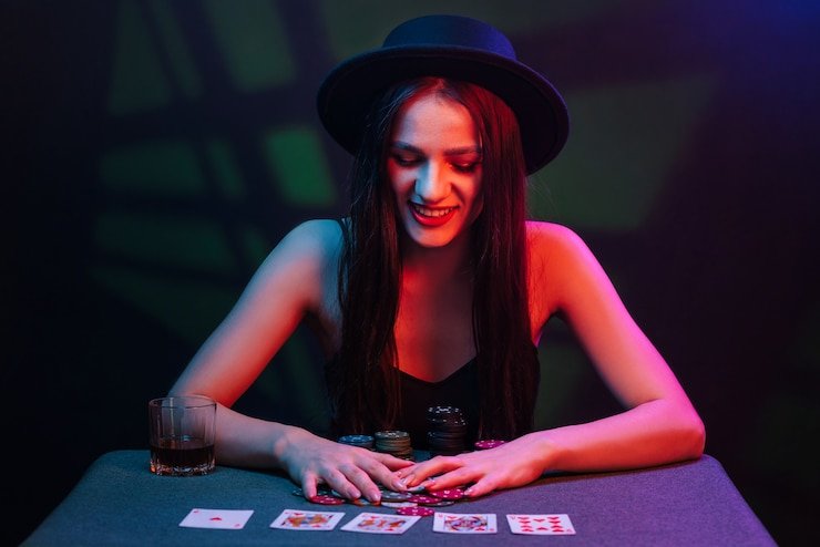 Antarmuka Diamond Empire mytic menampilkan meja live dengan dealer dan chat interaktif